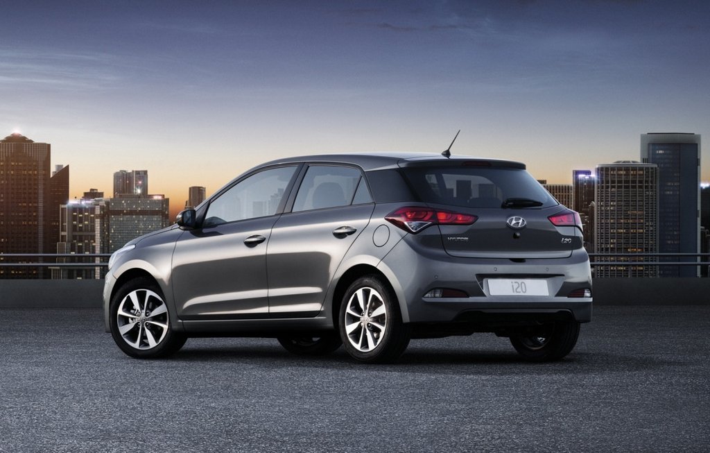 Anmeldelse af femdørs hatchback Hyundai i20