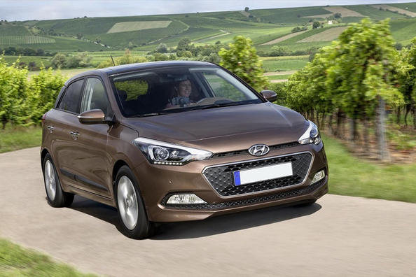 Anmeldelse af femdørs hatchback Hyundai i20