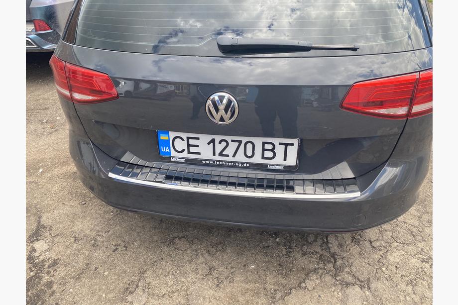 Volkswagen Passat B8 2015–2023 Krom beskyttelsesliste til bagkofanger Carmos V1 (SW) Foto 5