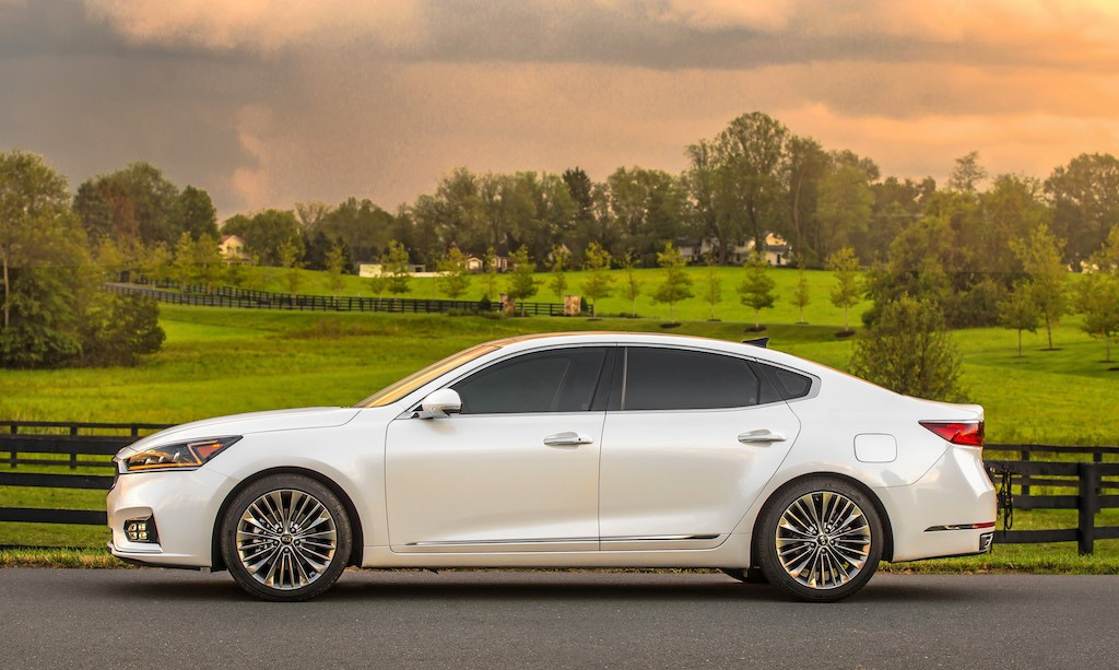 Kia Cadenza sedan: soliditet, komfort og premiumkvalitet