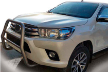 Toyota Hilux 2015– Frontbøjle QT007 (rustfrit stål) foto 1