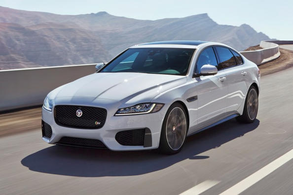 Test af Jaguar XF sedan i anden generation