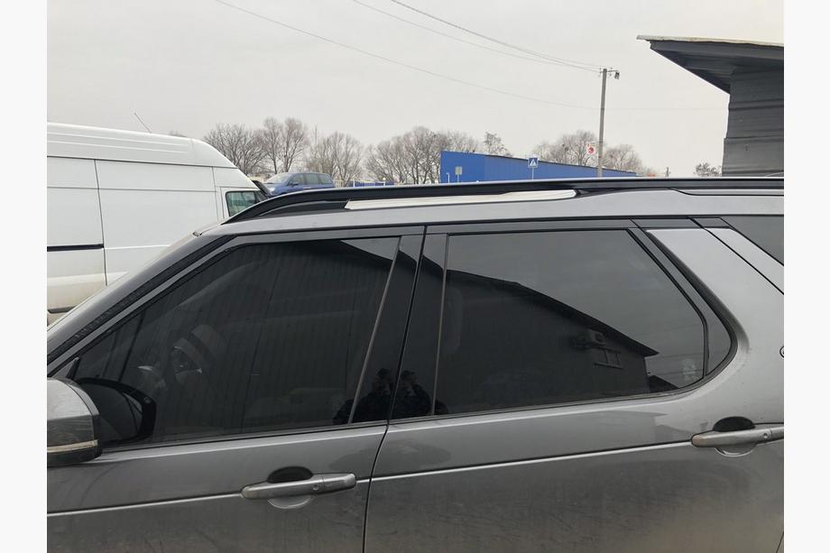 Land Rover Discovery V 2017– OEM tagrælinger (2 stk.) Grå Image