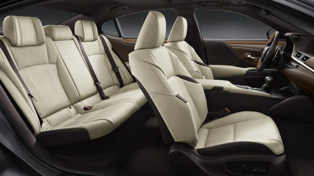 Syvende generation Lexus ES sedan