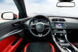 Anmeldelse af Jaguar XE sedan foto 5