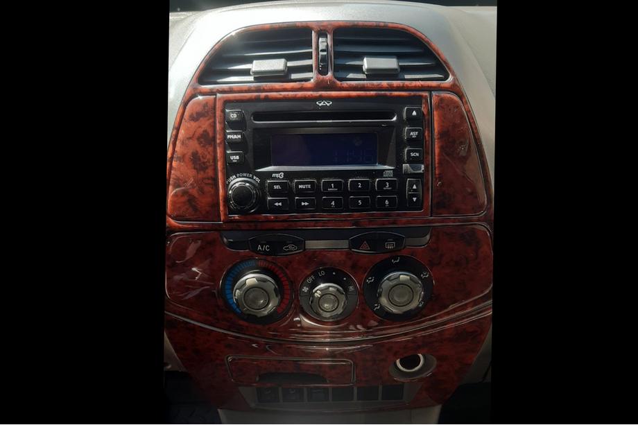 Chery Tiggo 1 2005–2016 Instrumentbordbeklædning (stort sæt) Titan Foto 3