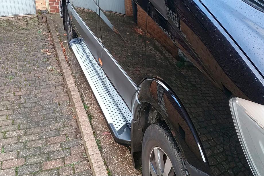 Volkswagen Crafter 2006–2016 Sidetrin Allmond Grey (2 stk., aluminium) Mellem akselafstand Foto 4
