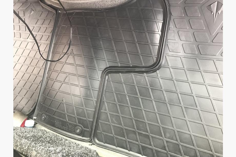 Volkswagen Crafter 2006–2016 Gummimåtter (3 stk., Stingray) Foto 4