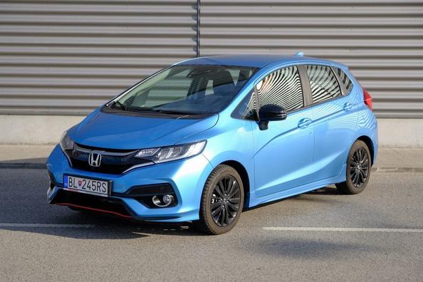 Test af den opdaterede kompakte hatchback Honda Jazz Foto 5