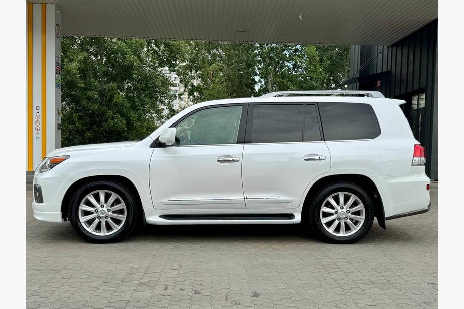 Lexus LX570/450d 2008–2022 F-Sport restyling-karrosserikit 2008-2012 til 2012-2016 Foto 22