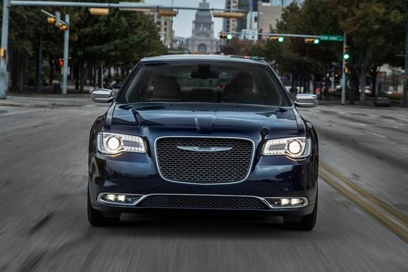 Test af Chrysler 300 sedan, 2. generation Foto 6
