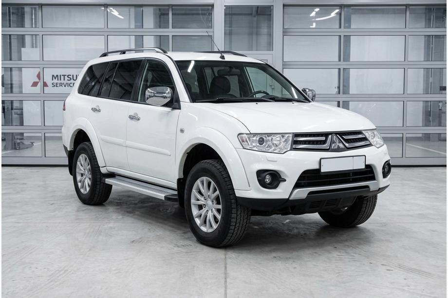 Mitsubishi Pajero Sport 2008–2015 Sidetrin Maya V2 (2 stk., aluminium) Image