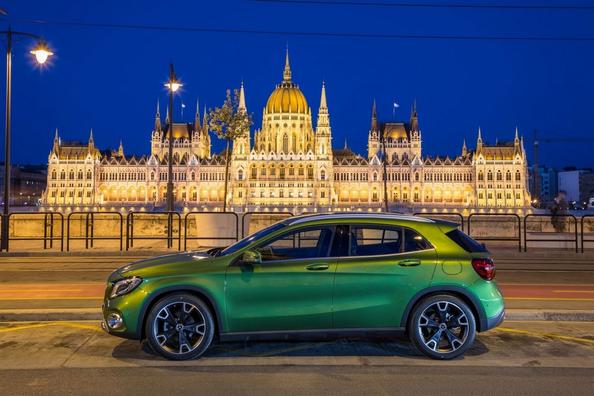 Kompakt crossover Mercedes-Benz GLA-Class