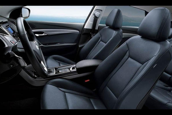 Restylet Hyundai i40-sedan Foto 4