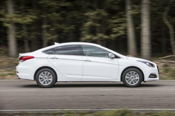 Restylet Hyundai i40-sedan Foto 3