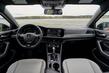Syvende generation af sedanen Volkswagen Jetta foto 6