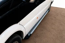 Mercedes Sprinter W907/W910 2018– Sidestrin Line (2 stk., aluminium) foto 1