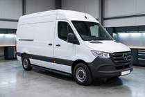 Mercedes Sprinter W907/W910 2018– Bosphorus Black sidetrin (2 stk., aluminium) foto 1