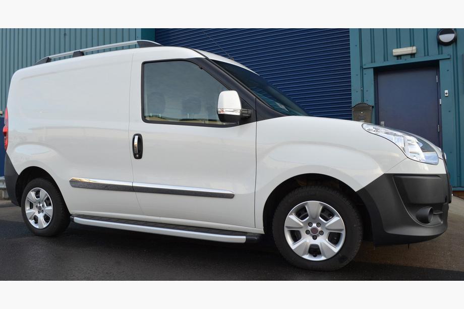 Opel Combo 2012–2018 Dørlister (4 stk., rustfrit stål) OmsaLine - italiensk rustfrit stål Image