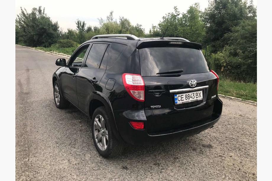 Toyota Rav 4 2006–2013 Skyport tagrælinger (grå) Kort akselafstand Foto 13
