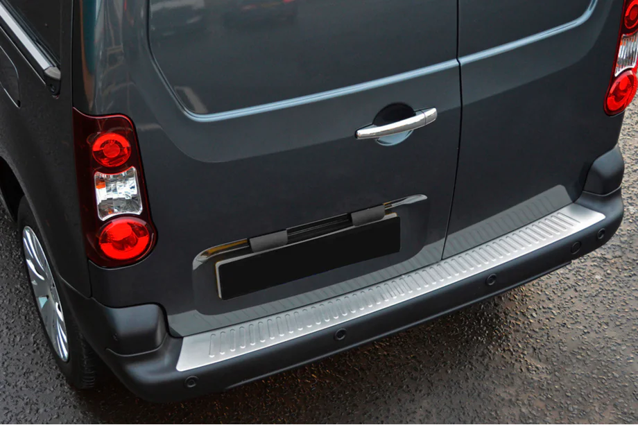 Citroen Berlingo 2008–2018 Omsa Line bagkofangerbeskytter i rustfrit stål Foto 1
