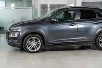Hyundai Kona 2017–2023 Sidetrin Allmond Black (2 stk., aluminium) foto 1