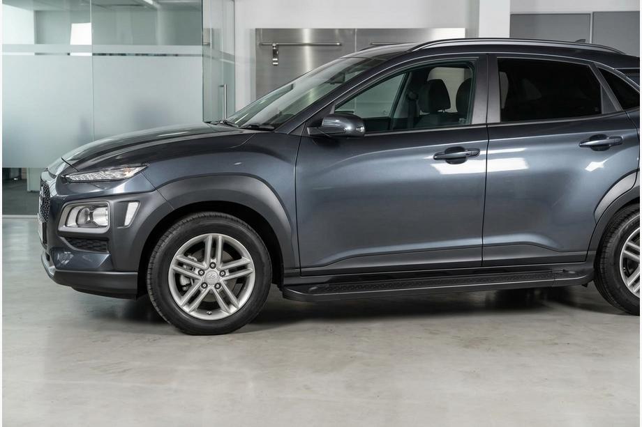 Hyundai Kona 2017–2023 Sidetrin Allmond Black (2 stk., aluminium) Image