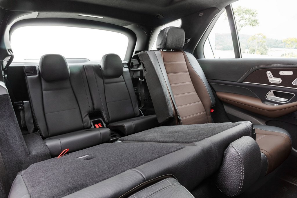Premium-crossoveren Mercedes-Benz GLE i ny generation