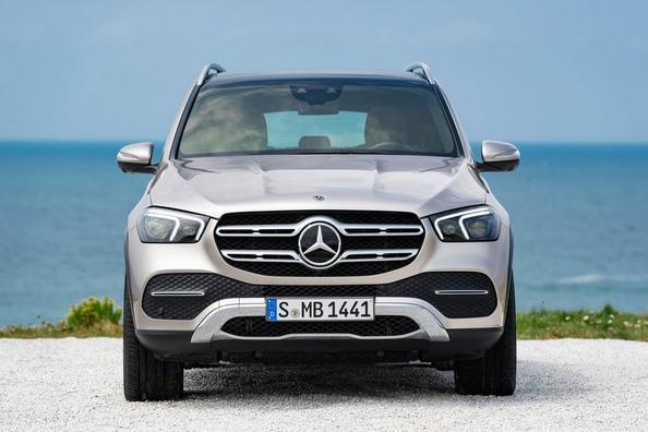 Premium-crossoveren Mercedes-Benz GLE i ny generation
