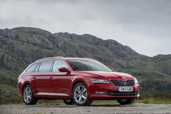 Test af tredje generation Skoda Superb Combi stationcar