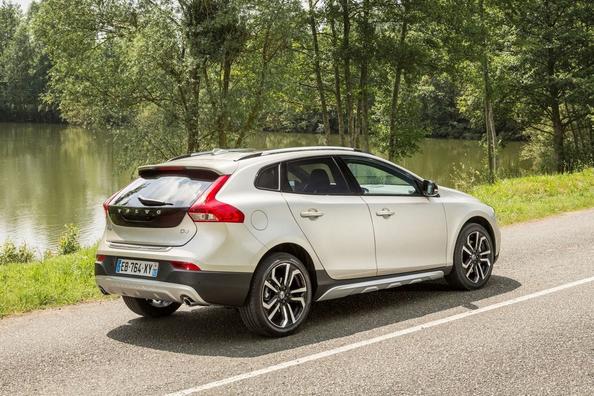 Test af Volvo V40 Cross Country i offroad-udgave Foto 8