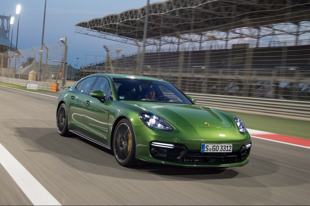 Anmeldelse af anden generation af Porsche Panamera