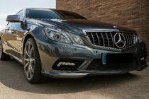 Mercedes E-class Coupé C207 2010–2017 Frontgrill (2009-2013, GT Panamericana) foto 1