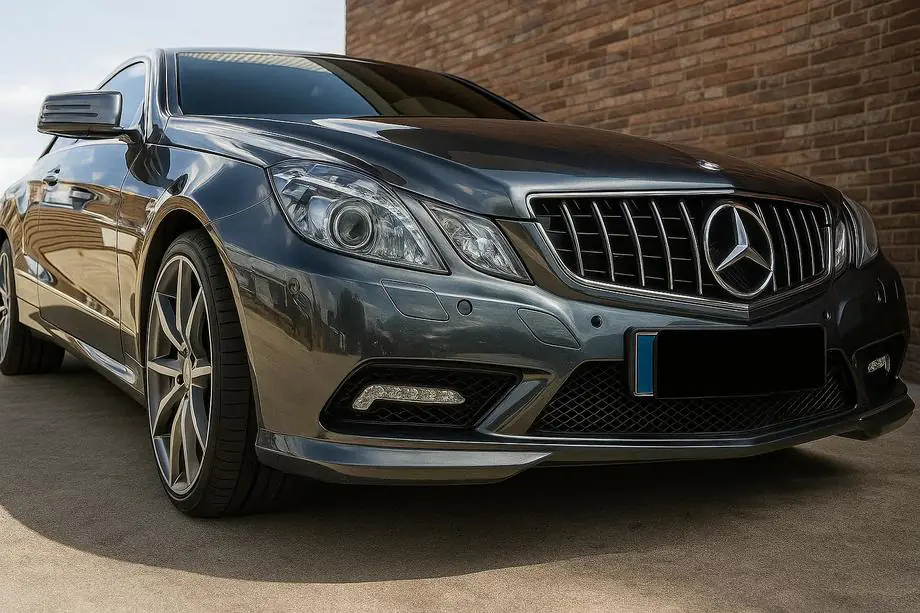 Mercedes E-class Coupé C207 2010–2017 Frontgrill (2009-2013, GT Panamericana) Image
