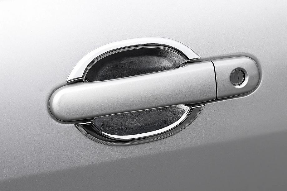 Nissan Tiida 2004–2011 Dørhåndtagsskåle (4 stk., plast) Image