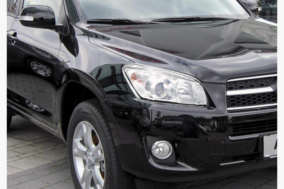Toyota Rav 4 2006–2013 Krom forlygteafdækning 2009-2010 (2 stk., plast) Image
