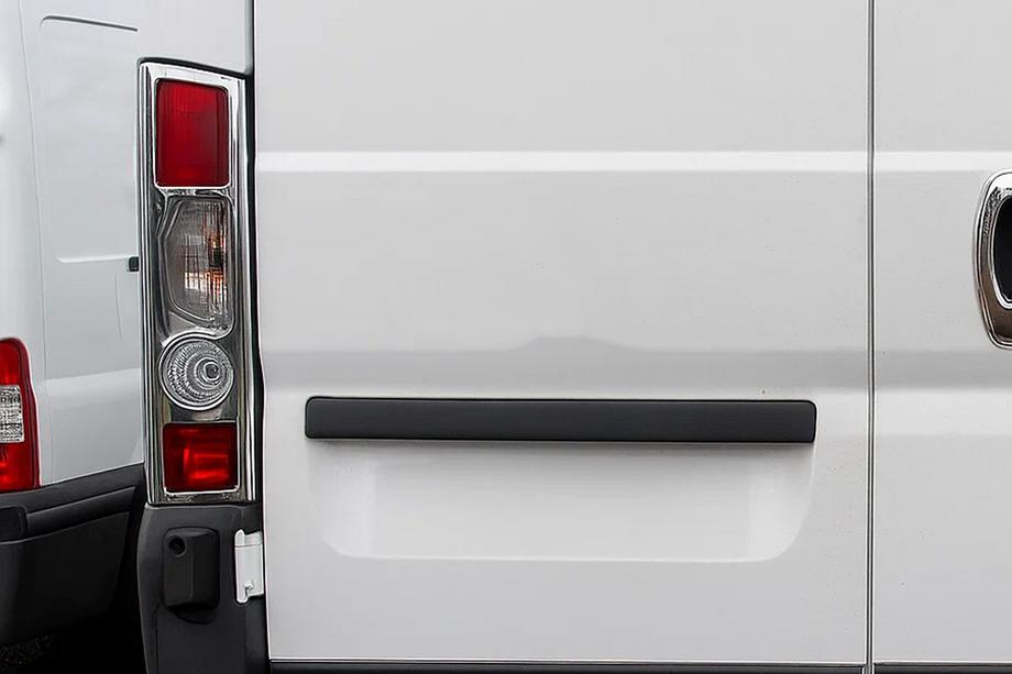 Fiat Ducato 2006–2025 Kromrammer til baglygter, lige (2006-2014, 2 stk., rustfrit stål) Image