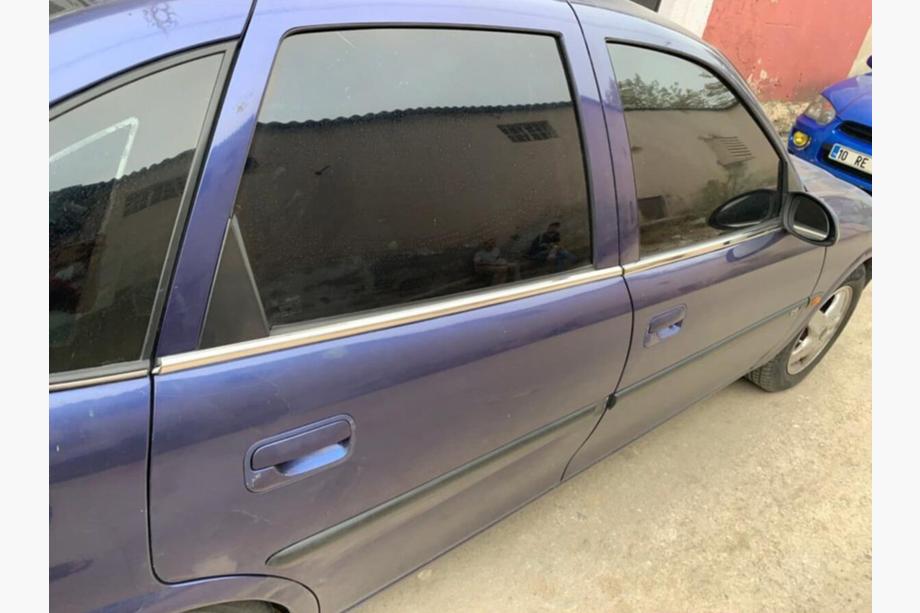 Opel Vectra B 1995–2002 Vindueslister (4 stk., rustfrit stål) Image