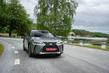 Hybridversion af crossoveren Lexus UX 250h foto 7