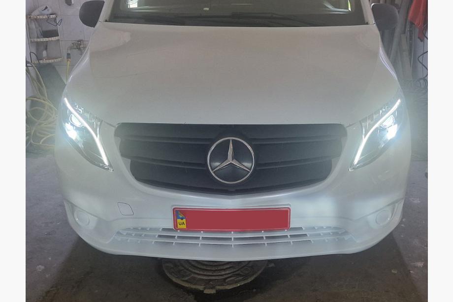 Mercedes Vito/V-klasse W447 2014– Forlygter med LED-moduler, V-class design (til Vito, 2 stk.) Foto 10