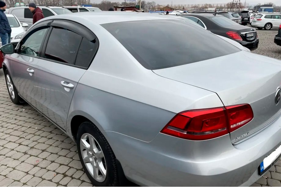 Volkswagen Passat B7 2012–2015 Vindafvisere SD (EU, 4 stk., HIC) Image