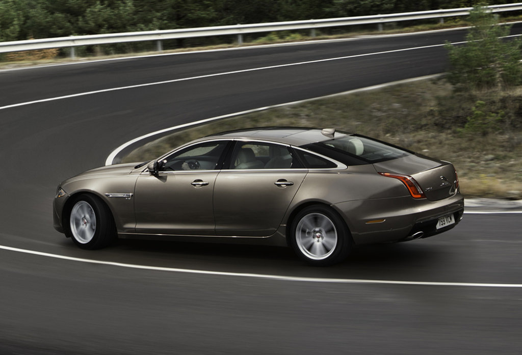 Test af Jaguar XJ – flagskibssedan