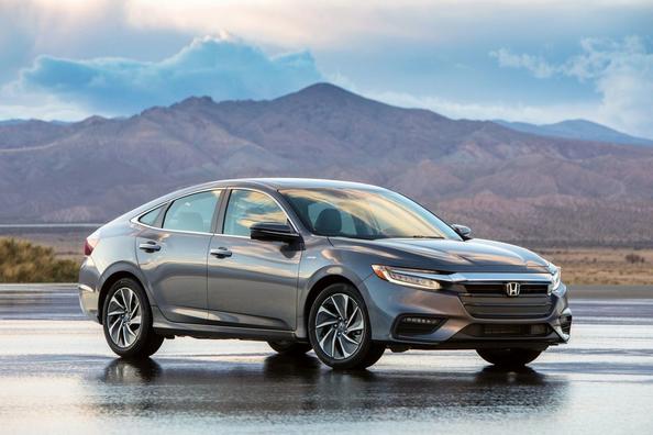 Test af den hybride sedan Honda Insight