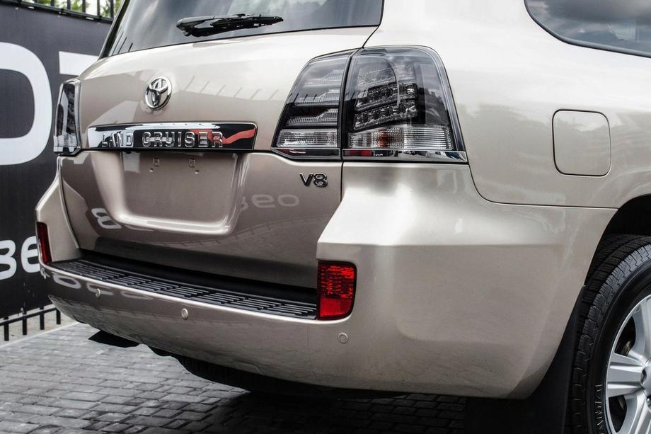 Toyota Land Cruiser 200 2007–2021 Baglygter 2007-2015 (BlackEdition) Image