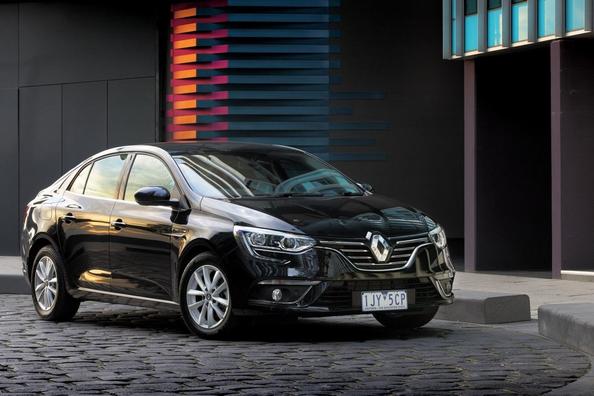 Anmeldelse af Renault Megane sedan i fjerde generation