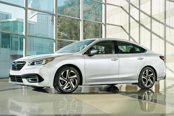 Sedanen Subaru Legacy, modelår 2020