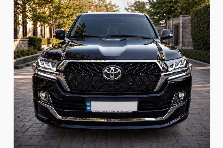 Toyota Land Cruiser 200 2007–2021 Komplet bodykit 2016-2021 (Executive 2019) Foto 6
