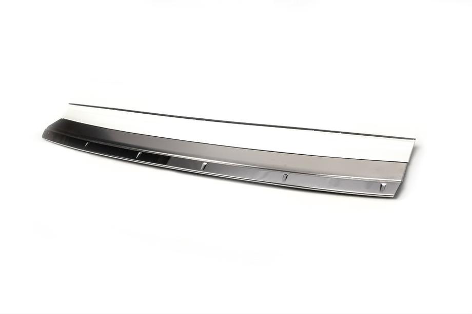Lexus LX570/450d 2008–2022 Krom indsats til bagkofanger (2012-2015) Image