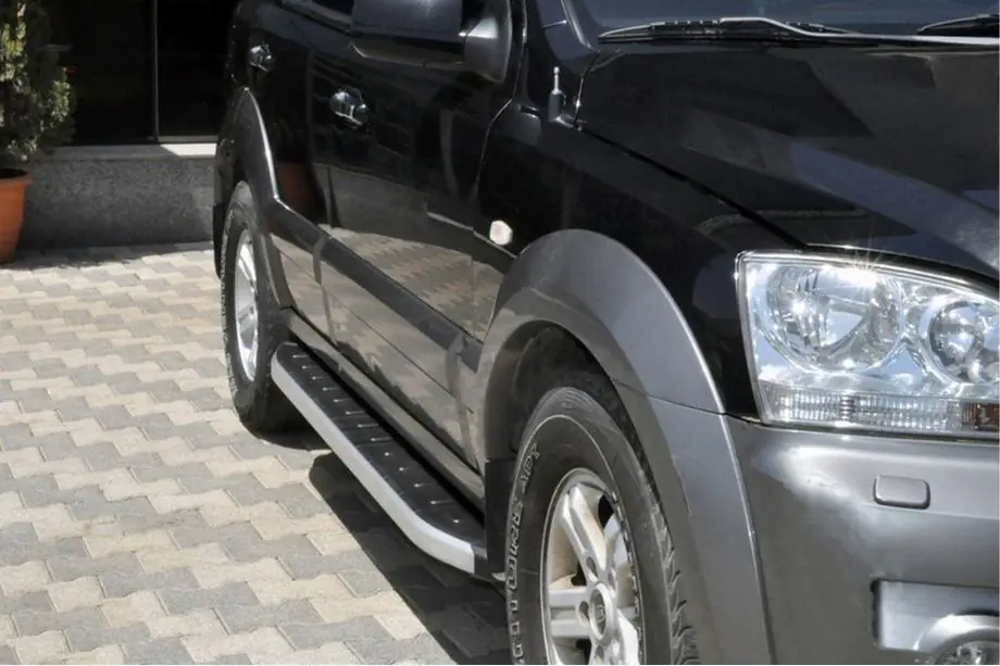 Kia Sorento I BL 2002–2009 Fullmond sidetrin (2 stk., aluminium) Image