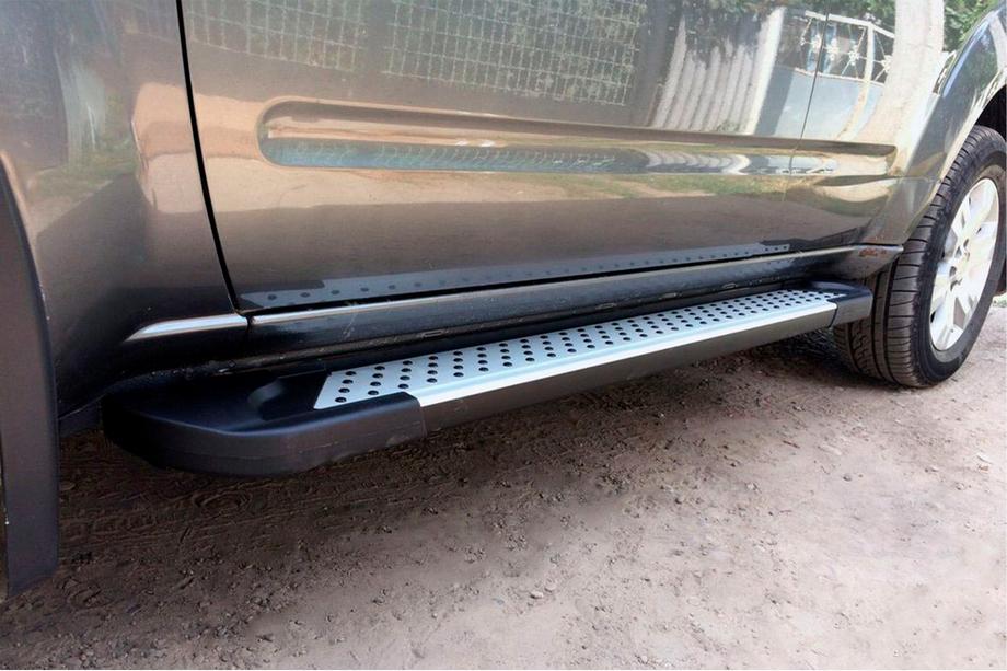Nissan Pathfinder R51 2005–2014 Sidetrin Allmond Grey (2 stk., aluminium) Foto 3